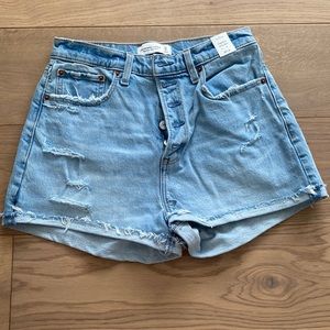Abercrombie & Fitch high rise mom short size 27. New with tags.
